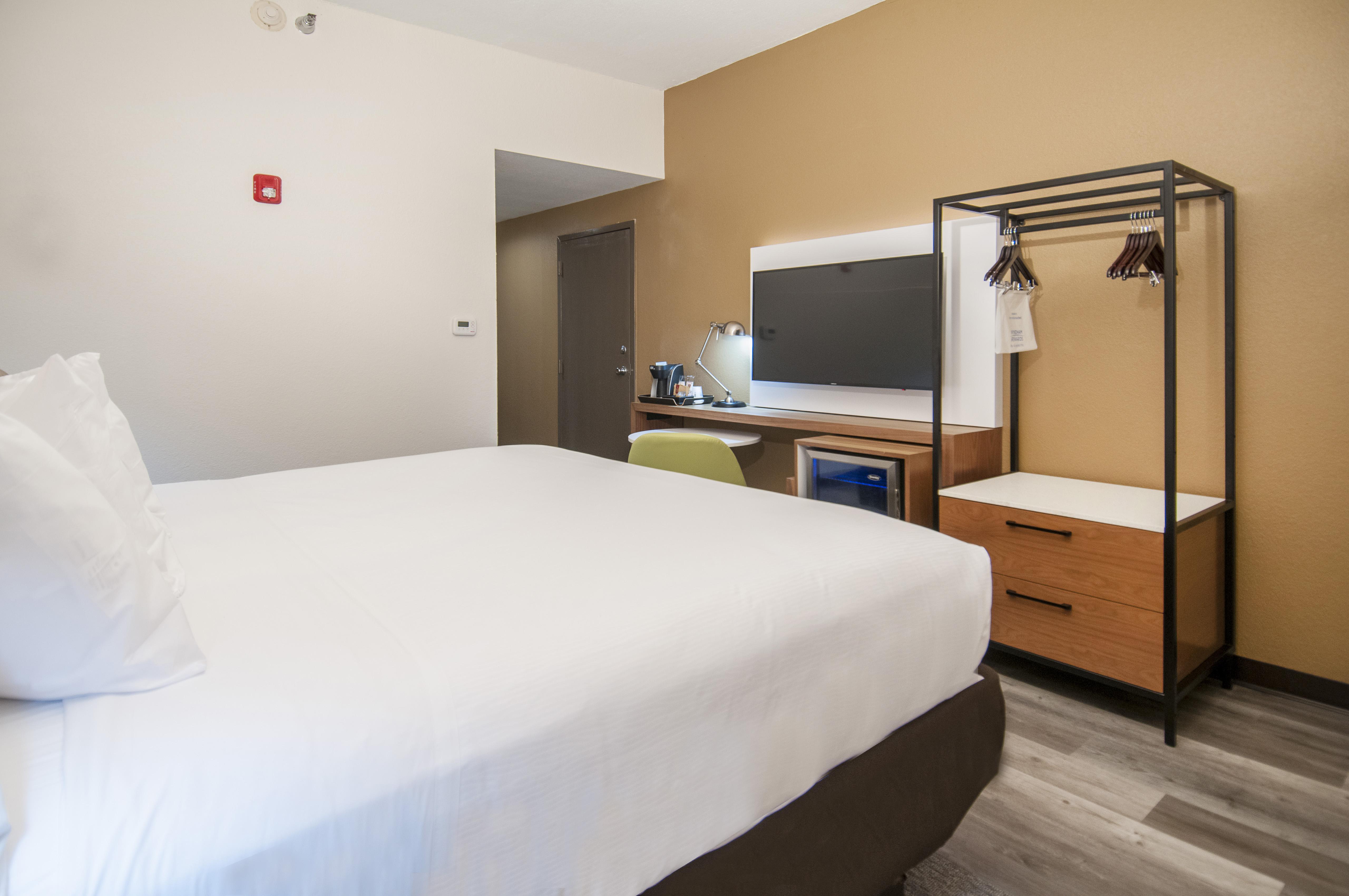 Four Points By Sheraton Alexandria Exterior photo